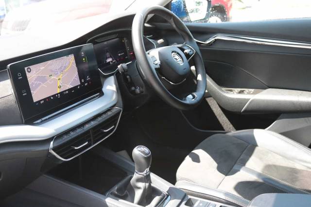 2022 Skoda Octavia Hatchback 1.5 TSI SE L (150PS)