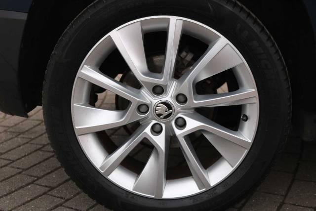 2021 Skoda Karoq SUV 1.5 TSI (150ps) SE L