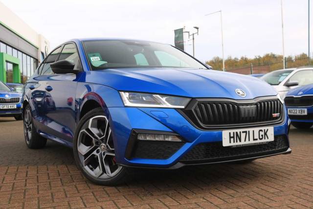 Skoda Octavia 1.4 TSI iV vRS 5dr DSG Hatchback Hybrid Black
