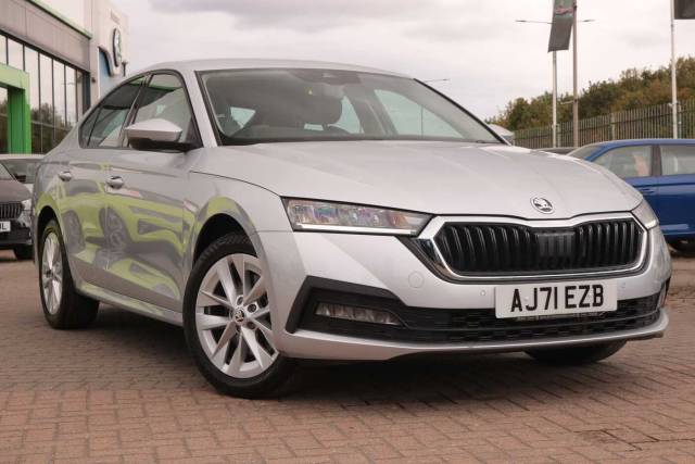 Skoda Octavia 1.4 TSI iV SE Technology DSG 5dr Hatchback Hybrid Brilliant Silver
