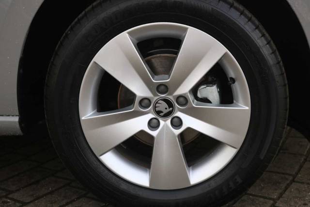 2025 Skoda Scala 1.0 TSI 95 SE Edition 5dr