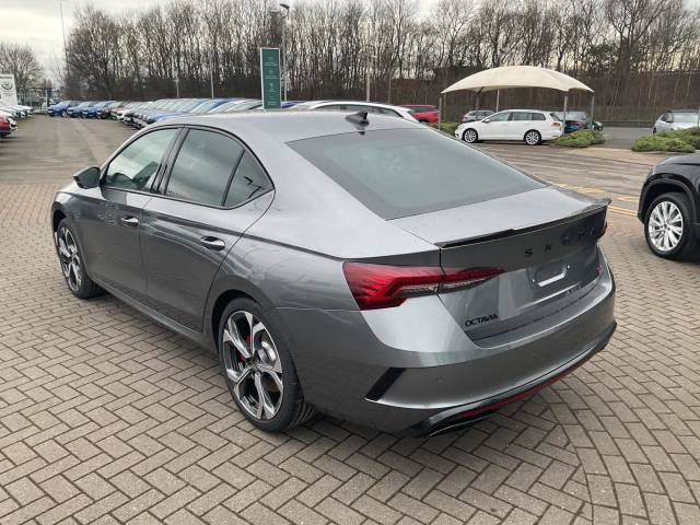 Skoda Octavia 2.0 TSI vRS DSG Euro 6 (s/s) 5dr