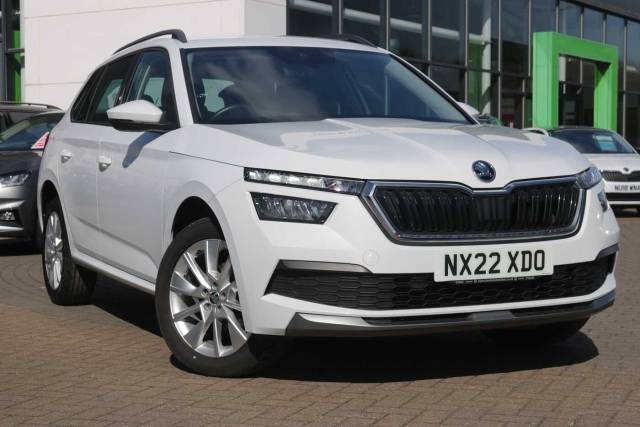 Skoda Kamiq 1.5 TSI SE Drive 5dr Hatchback Petrol Moon White Metallic