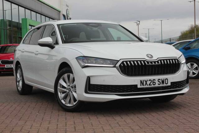 Skoda Superb 1.5 TSI e-TEC SE Technology 5dr DSG Estate Petrol Moon White Metallic
