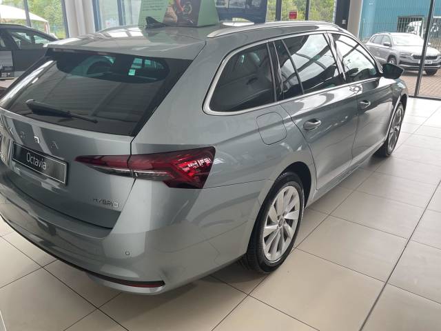 Skoda Octavia 1.5 TSI e-TEC MHEV ACT SE L DSG Euro 6 (s/s) 5dr