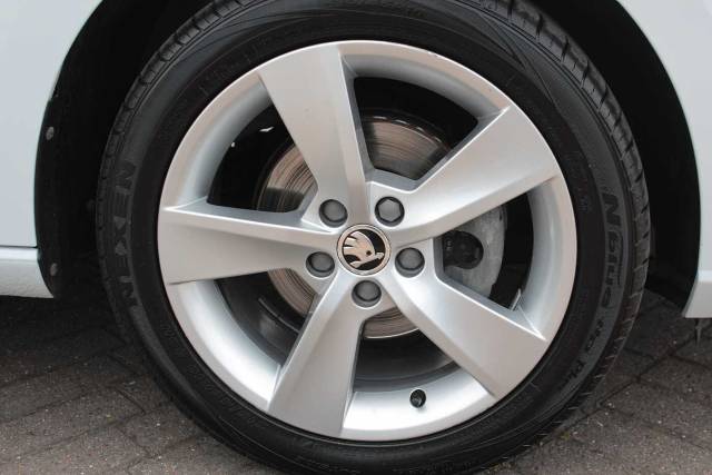 2021 Skoda Fabia 1.0 TSI SE L 5dr
