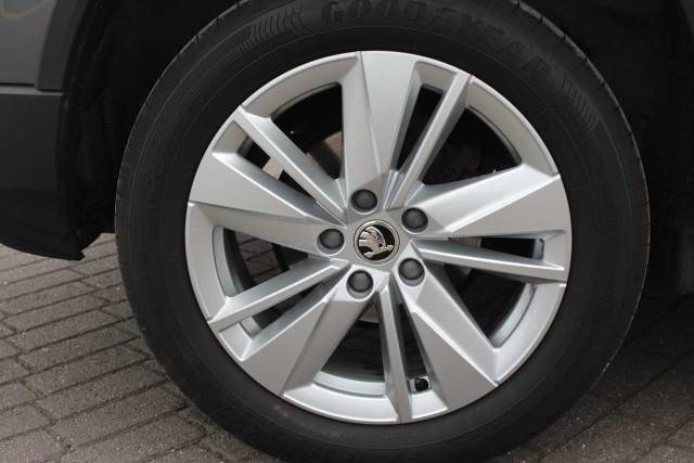 2024 Skoda Karoq 1.0 TSI 116 SE Drive 5dr