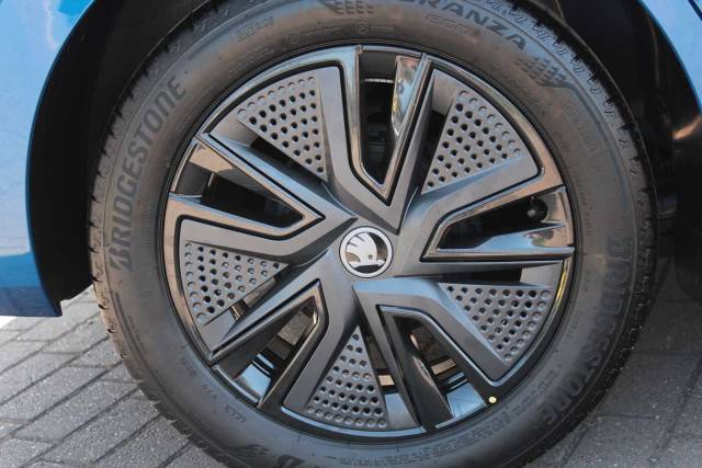 2026 Skoda Fabia 1.0 MPI 80 Design Edition 5dr