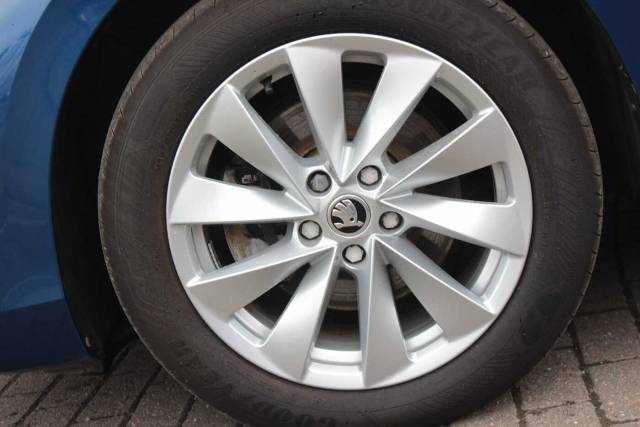 2025 Skoda Superb 1.5 TSI e-TEC SE Technology 5dr DSG