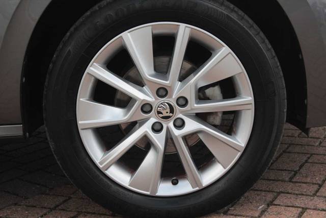 2022 Skoda Kamiq 1.0 TSI 110 SE Drive 5dr