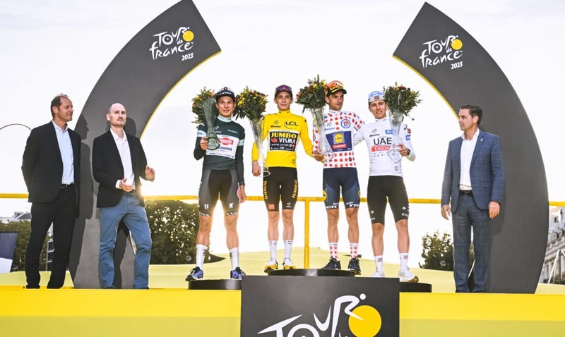 Tour de France winner presented with Skoda Designed Trophy
