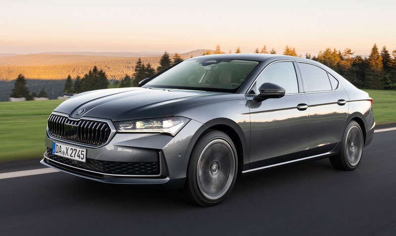 Škoda Superb: 25 Years of Comfort, Space and Technical Excellence